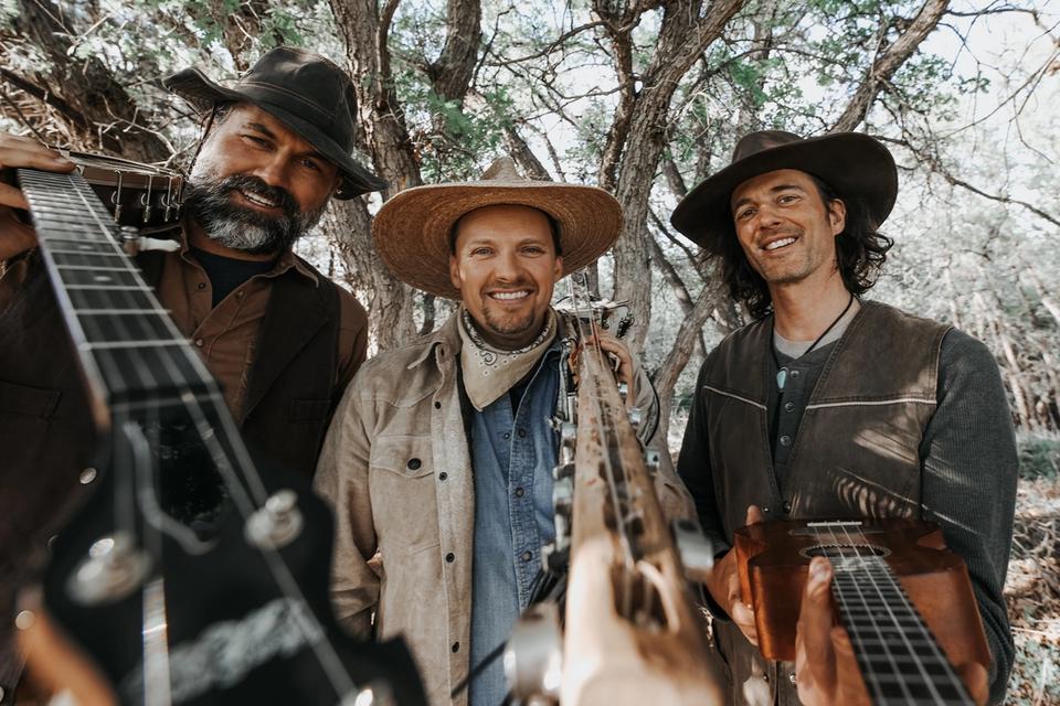 Dirtwire official photo Dirtwire official photo