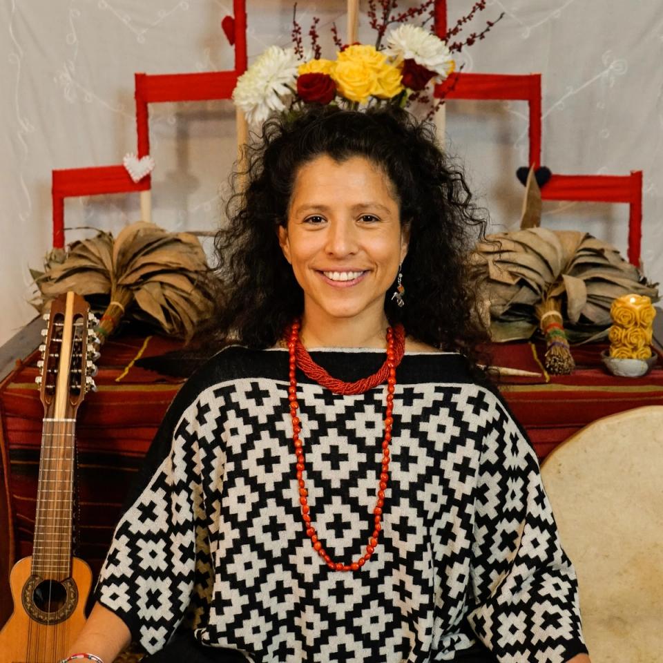 Claudia Cuentas Claudia Cuentas